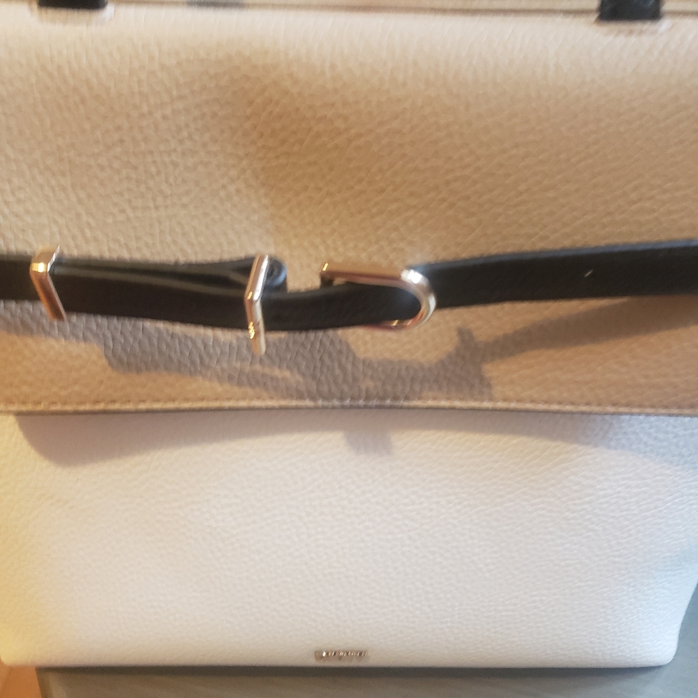 DKNY WHITE AND TAN TOTE SHOULDER BAG - Picture 3 of 11